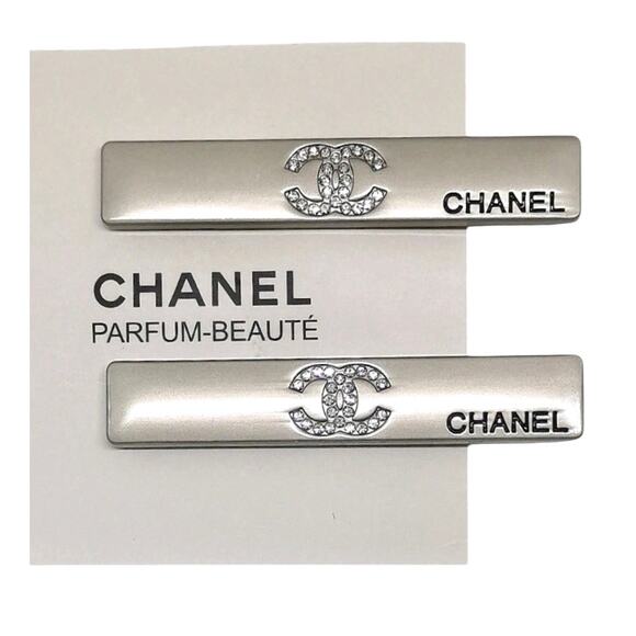 Chanel Beaute Silver Metal Rhinestone Hair Clips 2Pc Set GWP New - Picture 1 of 3